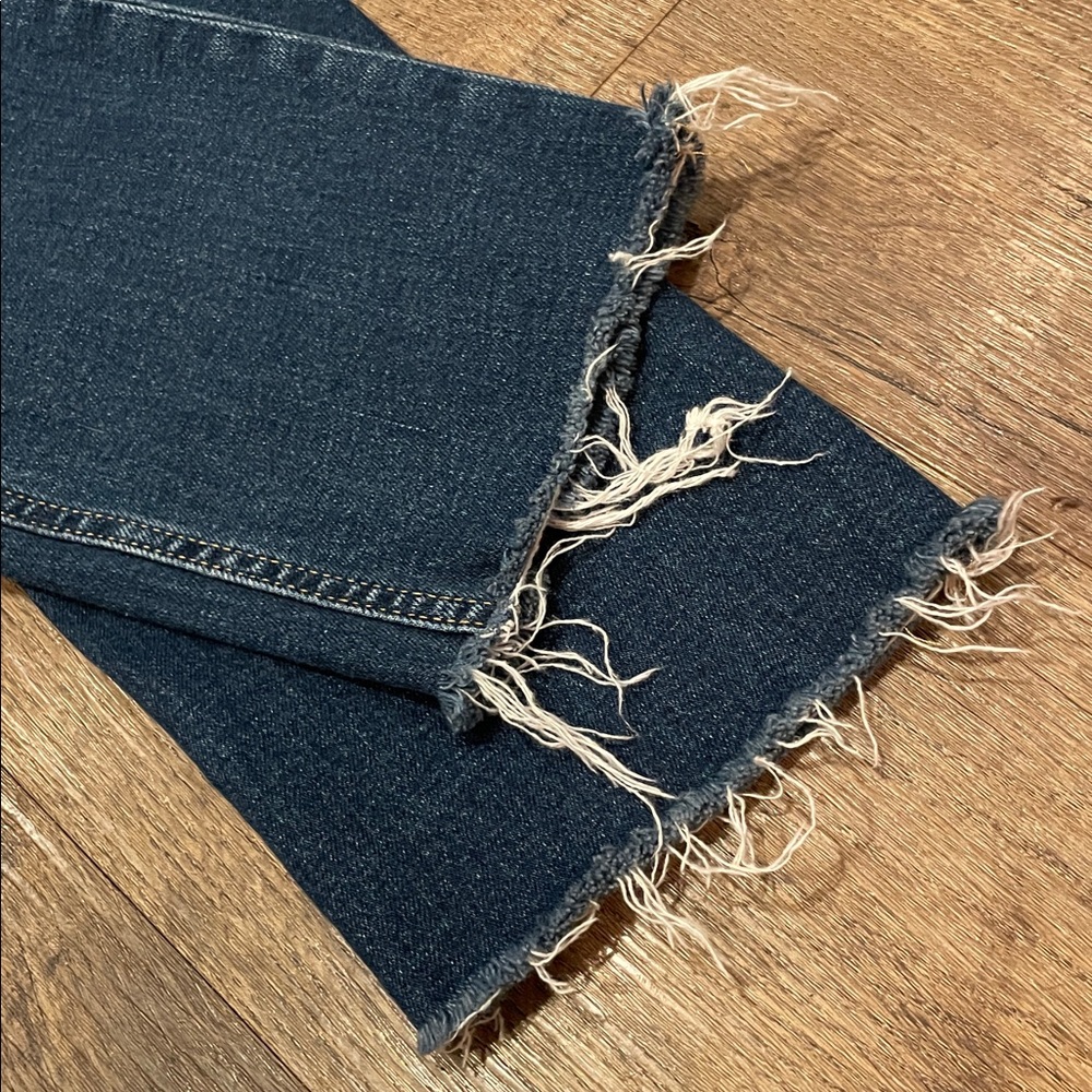 GAP Vintage Slim High Rise Raw Edge Petite Jeans - Picture 7 of 10
